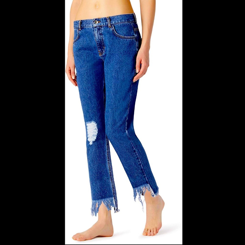 Calzedonia Frayed Boyfriend Jeans!